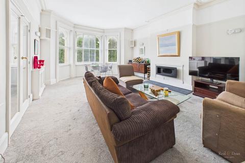 2 bedroom flat for sale, Town Centre, Eastbourne