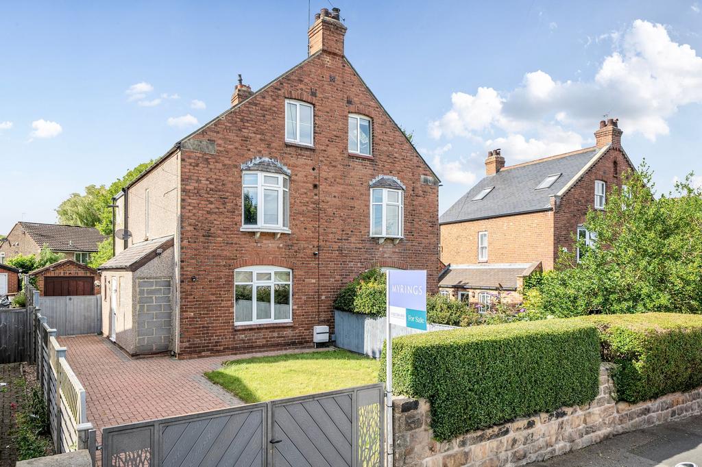 Wedderburn Road, Harrogate, HG2 4 bed semi-detached house - £525,000