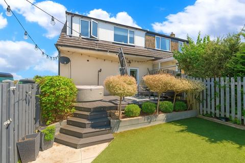 13 West View Close, Shipley, BD18 1NF