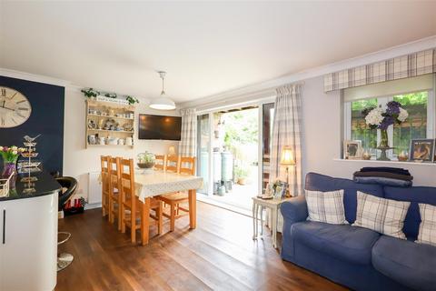 Tutt Cottage, 12 Florence Court, Boroughbridge, York, YO51 9NU