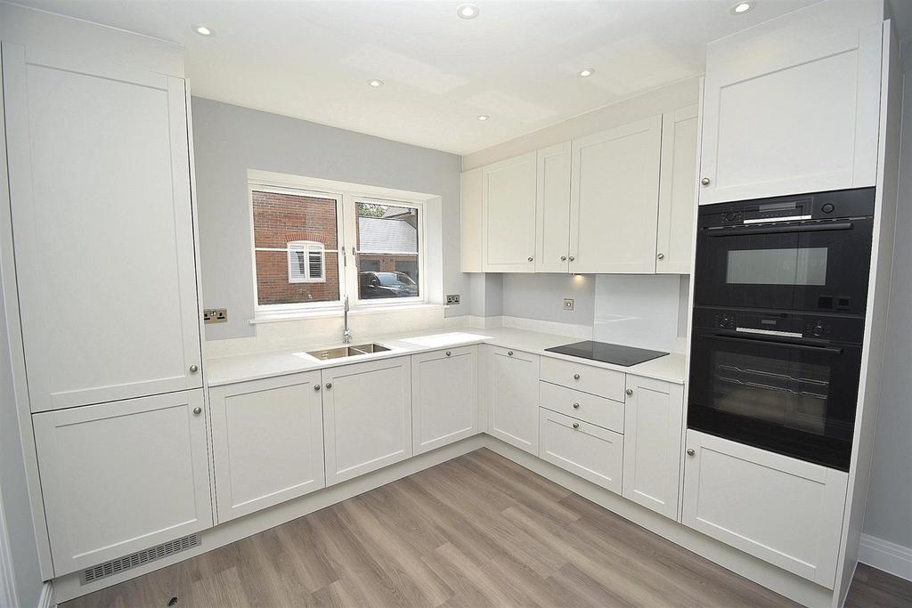 Kitchen 17.JPG