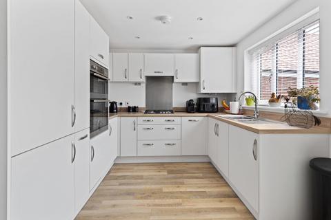 3 bedroom semi-detached house for sale, Coneyburry Grove, East Grinstead RH19