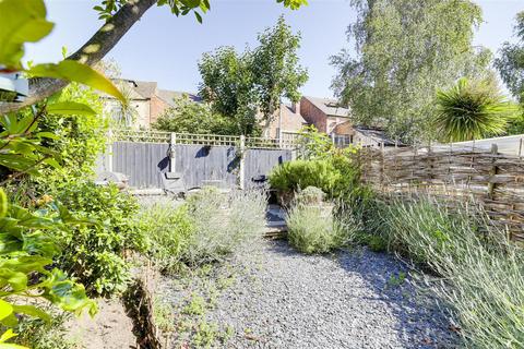 3 bedroom terraced house for sale, Church Drive, Nottingham NG5