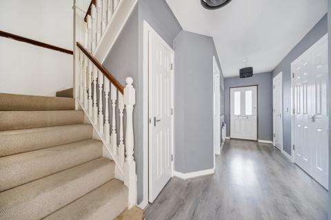 5 bedroom end of terrace house for sale, De Havilland Road, Edgware HA8
