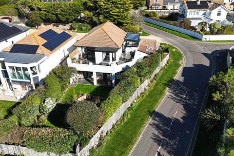 4 bedroom detached house for sale, North Head, Milford on Sea, Lymington, Hampshire, SO41