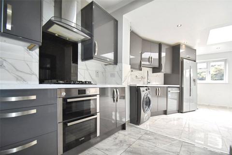 3 bedroom semi-detached house to rent, Beechwood Gardens, Ilford, IG5