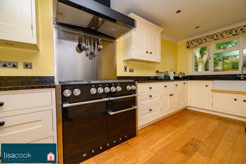 undefined, Ashridge Drive, St. Albans AL2