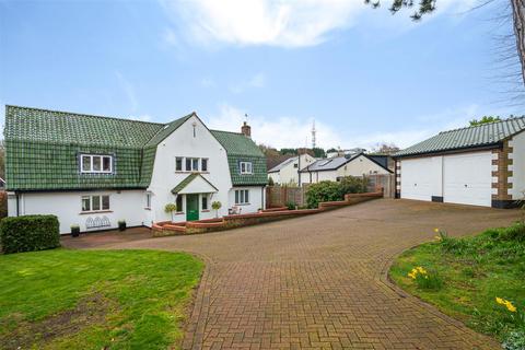Clay Lane, Bushey WD23