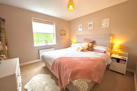 58 Barnsbridge Grove, Barnsley, S70 3RW