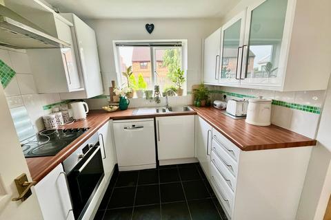 3 bedroom link detached house for sale, Redhuish Close, Milton Keynes
