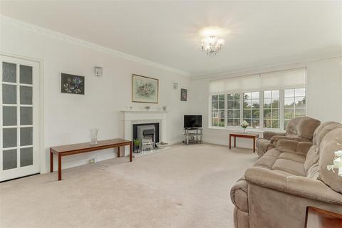 undefined, Sandmoor Green, Leeds