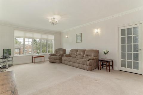 undefined, Sandmoor Green, Leeds