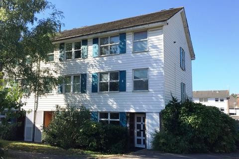 4 bedroom house for sale, Berystede, Kingston Upon Thames, KT2
