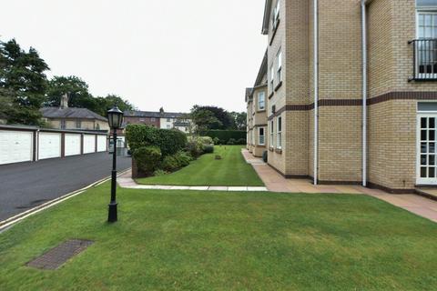 2 bedroom apartment for sale, St. Margarets Road, Altrincham WA14