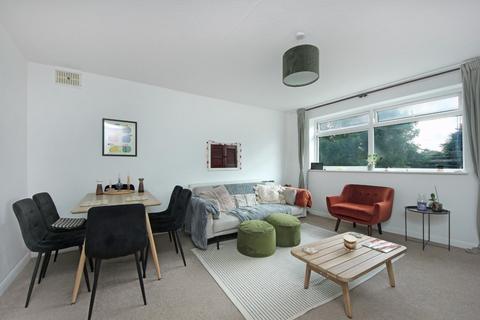 2 bedroom apartment for sale, Long Acre Court , W13