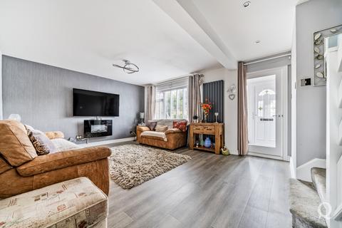 5 Bramley Close, Newington, Sittingbourne, ME9 7NQ