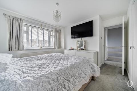 5 Bramley Close, Newington, Sittingbourne, ME9 7NQ