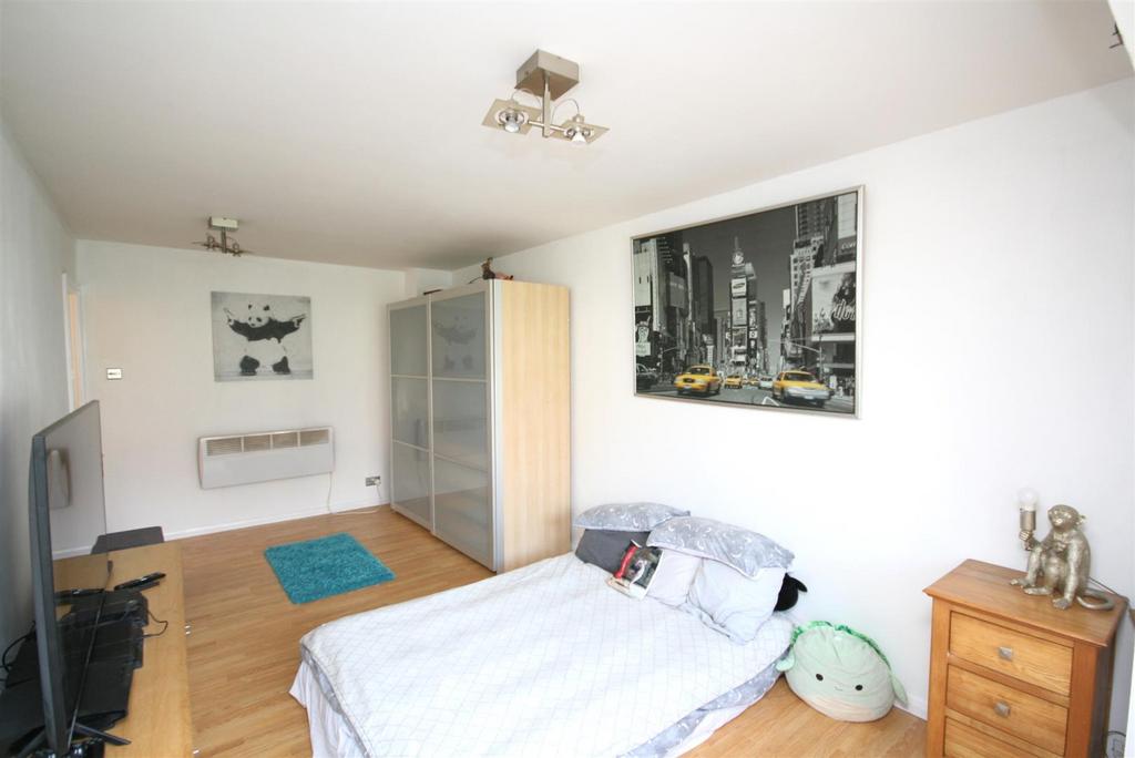 Studio Room