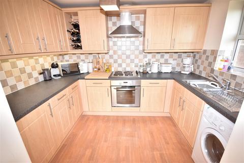 2 bedroom apartment for sale, Willow Tree Close, Lincoln