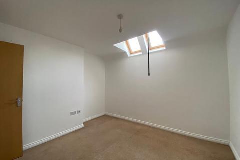 1 bedroom flat to rent, Constantine House,  Varcoe Gardens , Hayes , UB3 2FF
