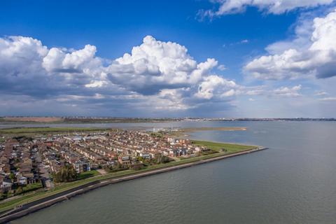 4 bedroom detached house for sale, Chapman Road, Canvey Island SS8