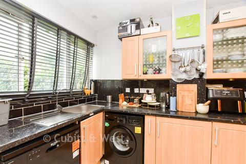 4 bedroom terraced house for sale, Wyecliffe Gardens, Merstham, Surrey