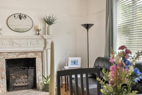 3 bedroom maisonette for sale, Rectory Gardens, Rectory Road, Beckenham, Bromley, BR3