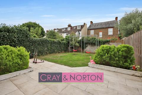 3 bedroom end of terrace house for sale, Cleaverholme Close, South Norwood, SE25