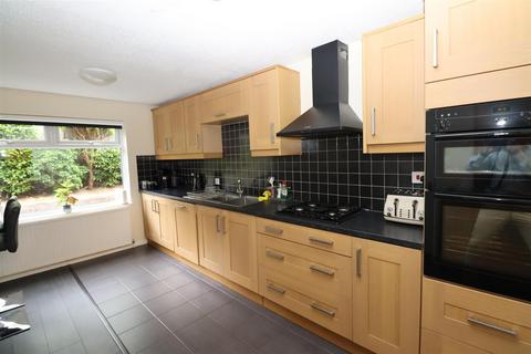 5 bedroom detached house for sale, Milfoil Avenue, Conniburrow, Milton Keynes