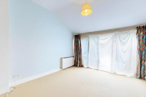 1 bedroom flat for sale, Kew Road, TW9