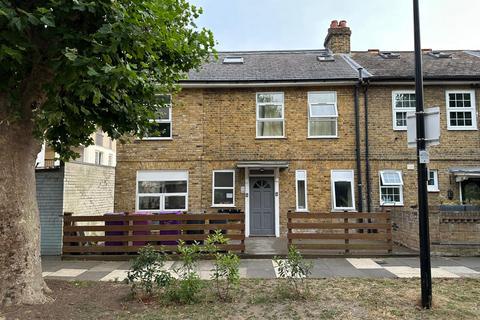 4 bedroom flat to rent, 1 Kingfield Street, London E14