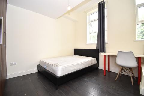 4 bedroom flat to rent, 1 Kingfield Street, London E14