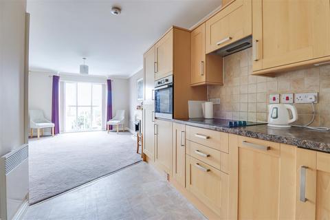 1 bedroom retirement property for sale, Long Road, Canvey Island SS8