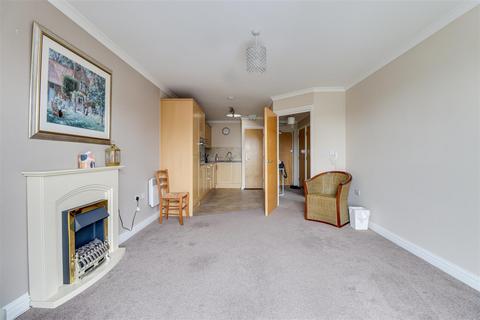 1 bedroom retirement property for sale, Long Road, Canvey Island SS8