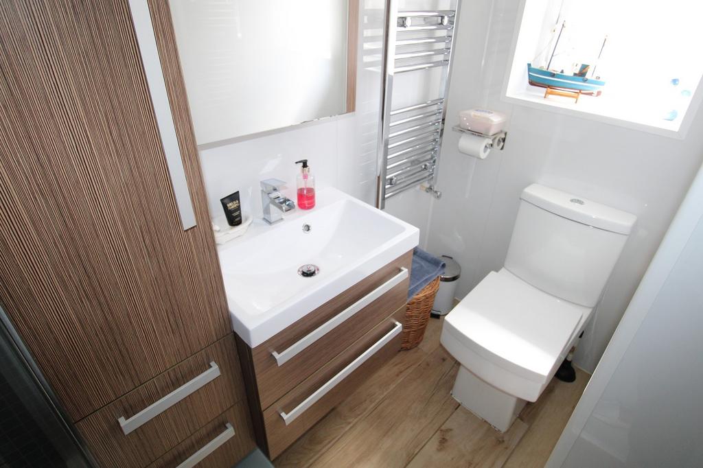 Master En-Suite