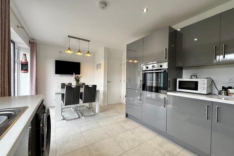 3 bedroom detached house for sale, Chapel Field Way, Newport NP19