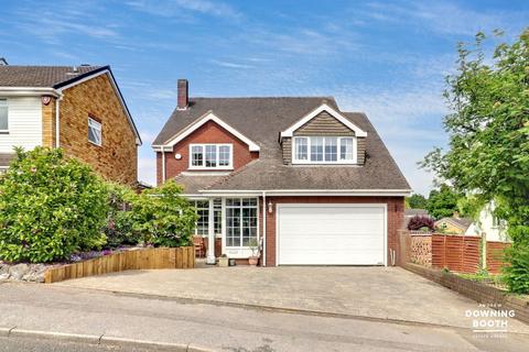 4 bedroom detached house for sale, Charlesdale Drive, Aldridge - Beautiful Family Home