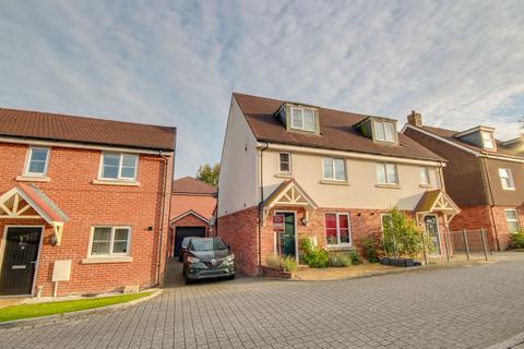 undefined, Knight Close, Haywards Heath, RH16