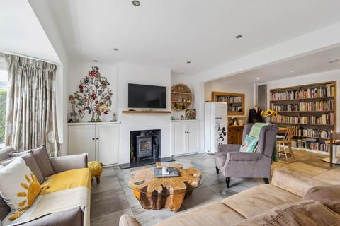4 bedroom semi-detached house for sale, Bournehall Avenue, Bushey