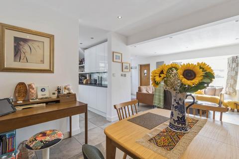 4 bedroom semi-detached house for sale, Bournehall Avenue, Bushey