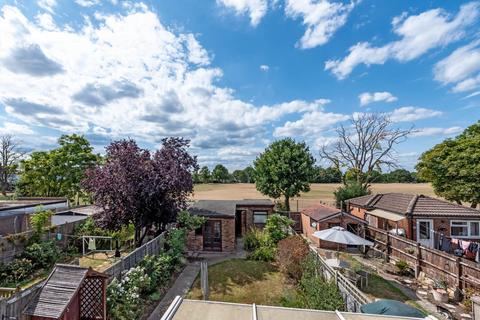 undefined, Aragon Road, Morden