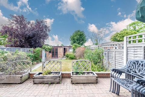 undefined, Aragon Road, Morden