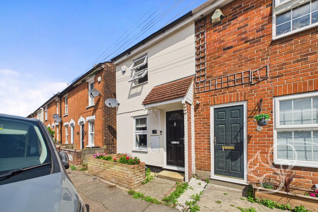 Kendall Road, Colchester 2 bed end of terrace house - £250,000