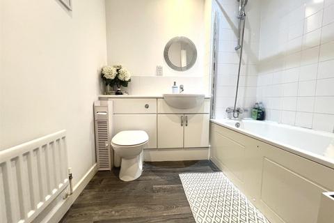 Flat 17, Crick Court Spring Place, Barking, IG11 7GN