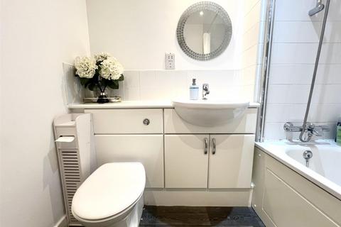 Flat 17, Crick Court Spring Place, Barking, IG11 7GN