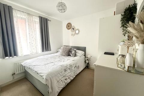 Flat 17, Crick Court Spring Place, Barking, IG11 7GN