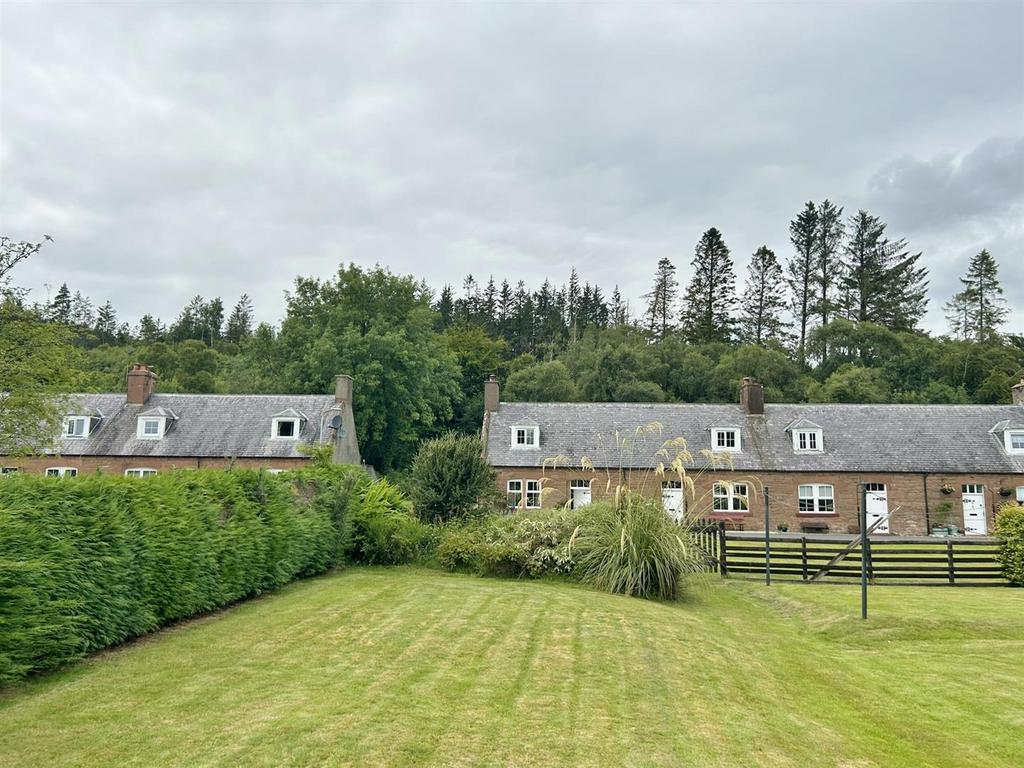 Gardens at 12 Douglas Place