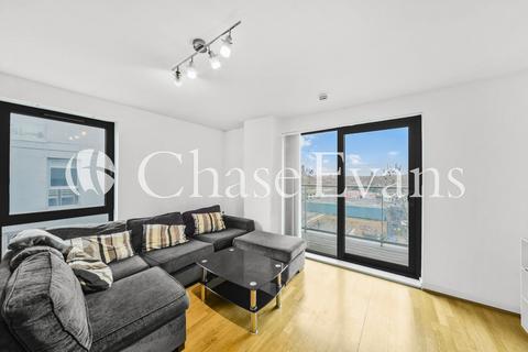 3 bedroom flat to rent, Chi Building, The Hawksmoor, 54 Crowder Street, Tower Hill, London, E1