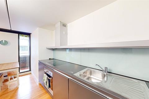 2 bedroom apartment to rent, Budenberg Haus, 30 Woodfield Road WA14