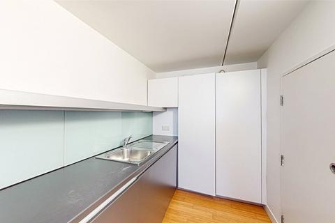 2 bedroom apartment to rent, Budenberg Haus, 30 Woodfield Road WA14